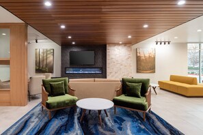 Lobby - Fairfield Inn & Suites by Marriott Anaheim Los Alamitos (Los Alamitos)