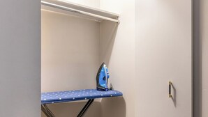 Unclassified image, 5 of 23, button - Downtown Penthouse #1 | Vintage 2bd (+Gym) (Chicago)