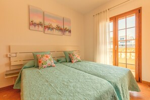 3 bedrooms, free WiFi, bed sheets