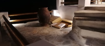 Cycladic Art Studio