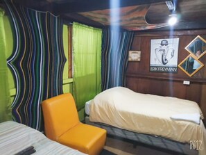 Free WiFi, bed sheets - Hostal & Restaurante Bar Xtream (Santa Ana)