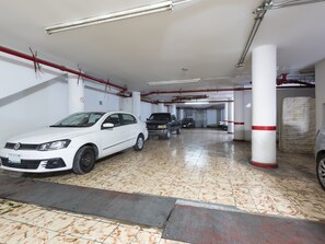 Parking - ADHOC SF (Monterrey)