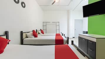 Habitación triple estándar | Wifi gratis y ropa de cama