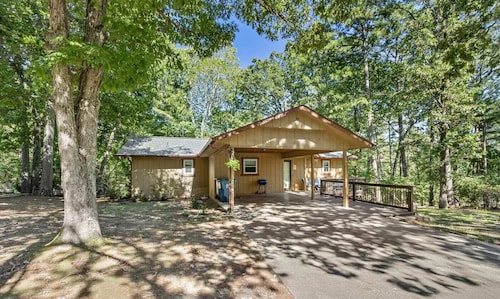 The Bird Nest Quiet, neighborhood. Dog friendly