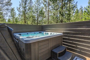 Baignoire à remous extérieure