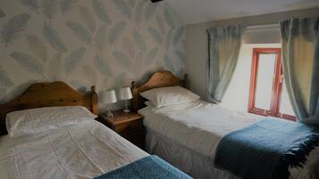 Twin Room | Bed sheets