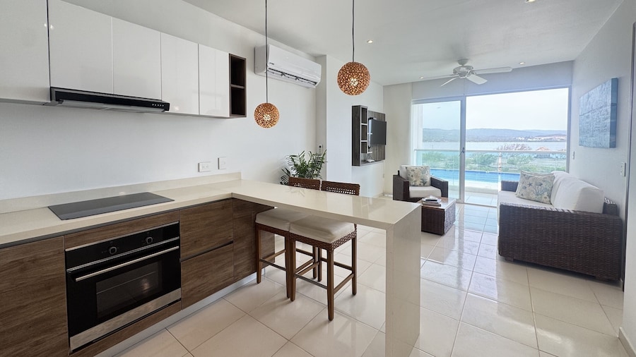 Marina Puerto Velero