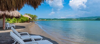 馬里納普埃托韋萊羅飯店