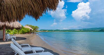 Marina Puerto Velero