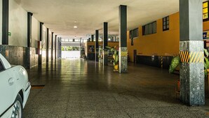 Limited parking - OYO Hotel Merida (Veracruz)