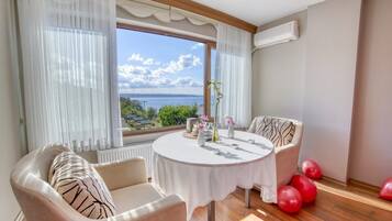HAN ROOM | 1 bedroom, premium bedding, free WiFi, wheelchair access