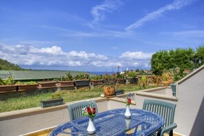 Familienzimmer | Terrasse/Patio