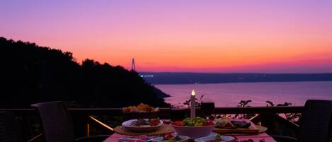 Vue depuis lâhĂ©bergement