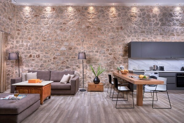 TV, fireplace, books - Iconic SeaView Villa, with Private Pool & 3Bedrooms (Rodos)