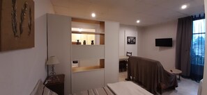 1 chambre, fer et planche Ă  repasser, Wi-Fi, draps fournis