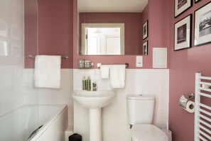 Deluxe appartement, toegankelijk voor mindervaliden, privébadkamer | Badkamer