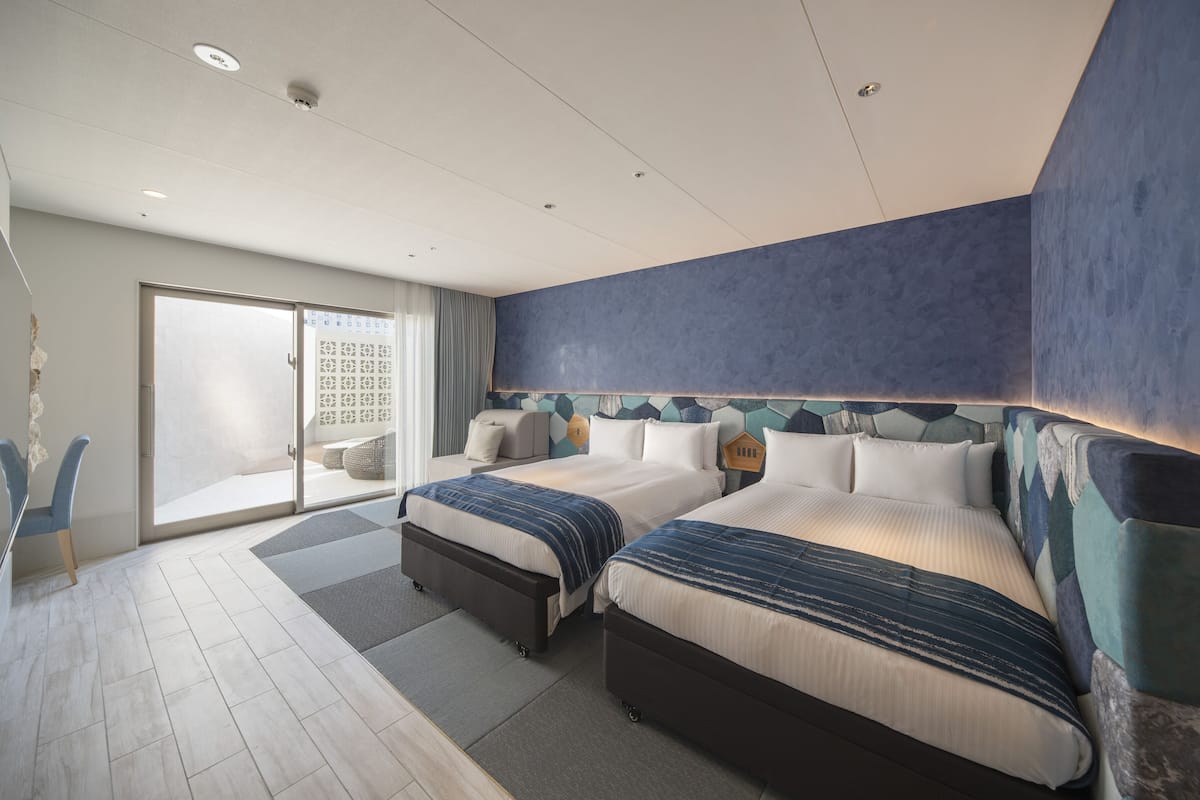 deluxe room, non smoking (with private hot spring) | 1 bedroom, in-room safe, desk, free wifi