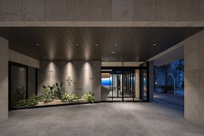 Front of property - Okinawa Hinode Resort and Hot spring Hotel (Naha)