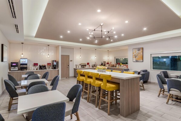Free daily buffet breakfast