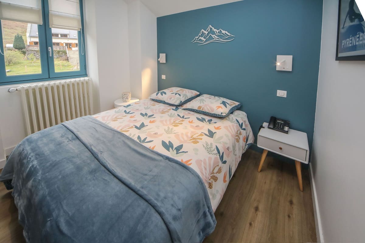 Classic Double Room, Private Bathroom, Mountain View (3 étoiles)