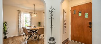 Sweet Escape Near Historic Main St, 4BR, 2 Baths