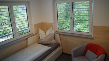 1 Schlafzimmer, Bügeleisen/Bügelbrett, Reisekinderbett, kostenloses WLAN