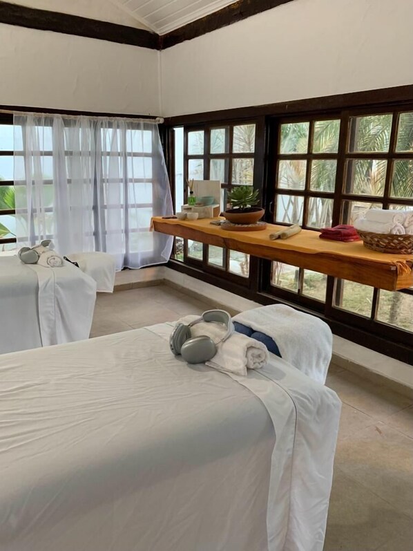 Massages - Costa del Sol Pousada (Búzios)