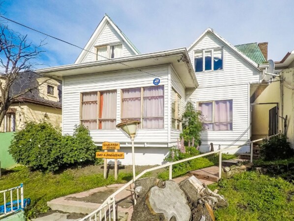 Entrée de l’hébergement 