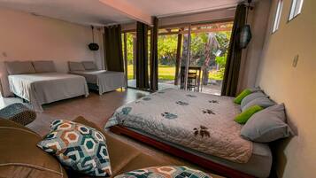 Blackout drapes, free WiFi, bed sheets