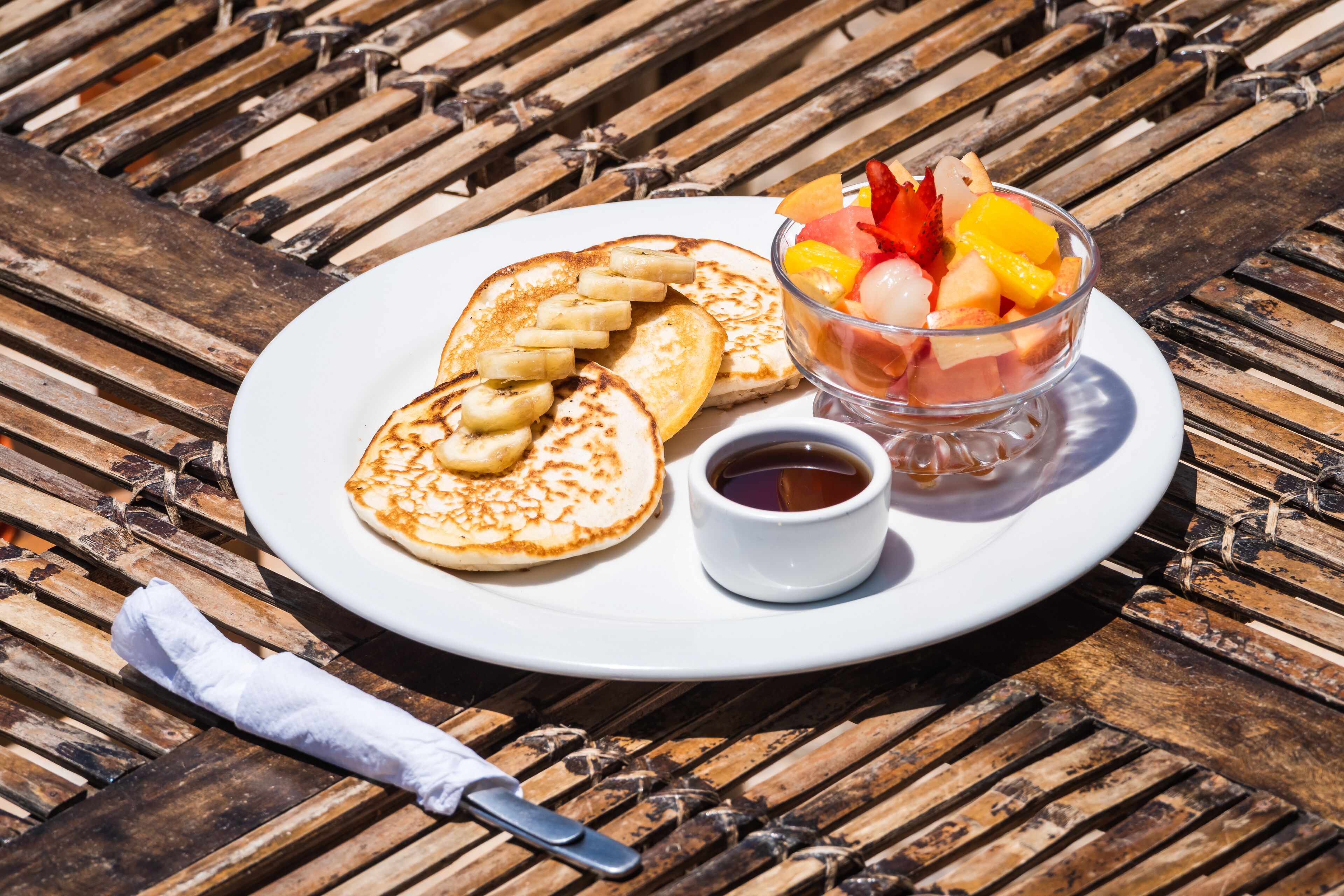 free daily cooked-to-order breakfast