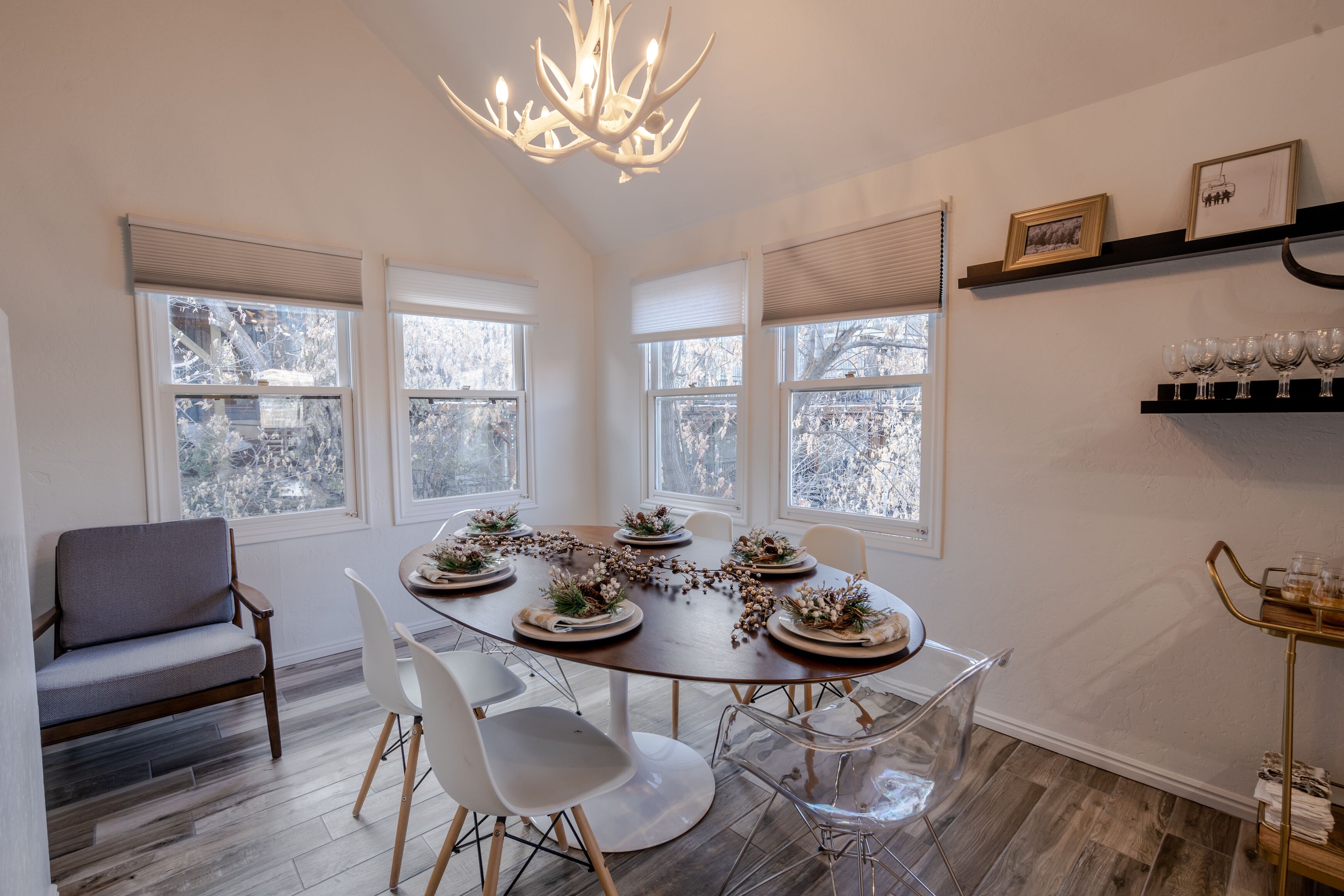 blue church lodge 3 | in-room dining