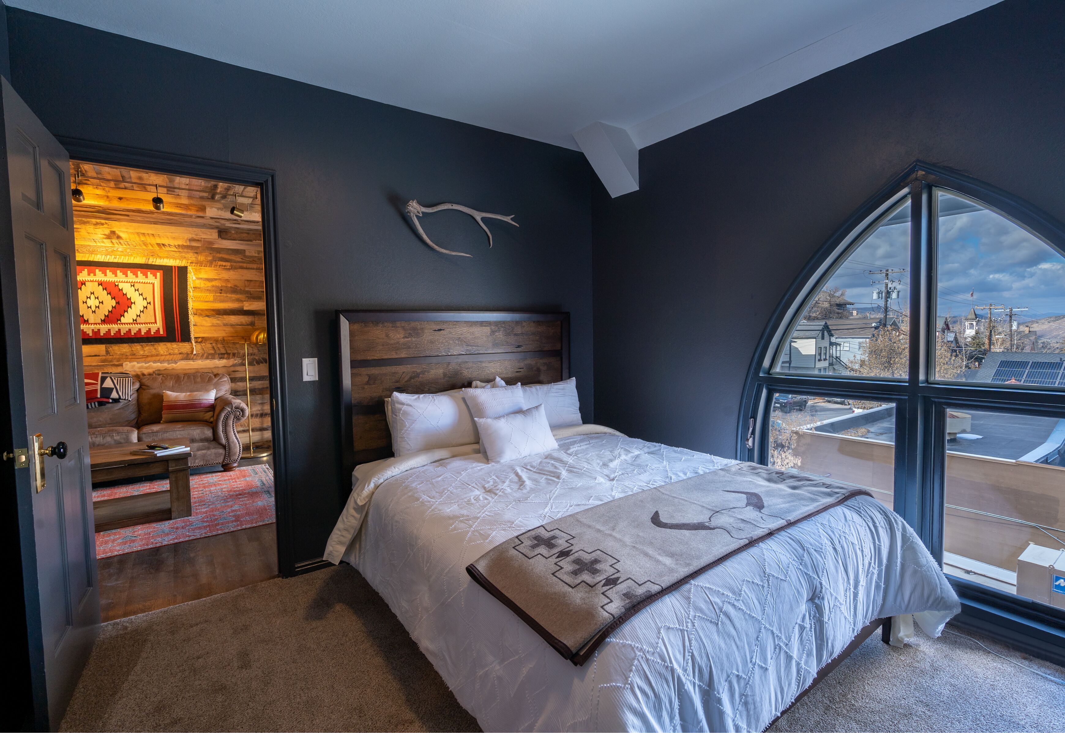 blue church lodge b | individually decorated, free wifi, bed sheets