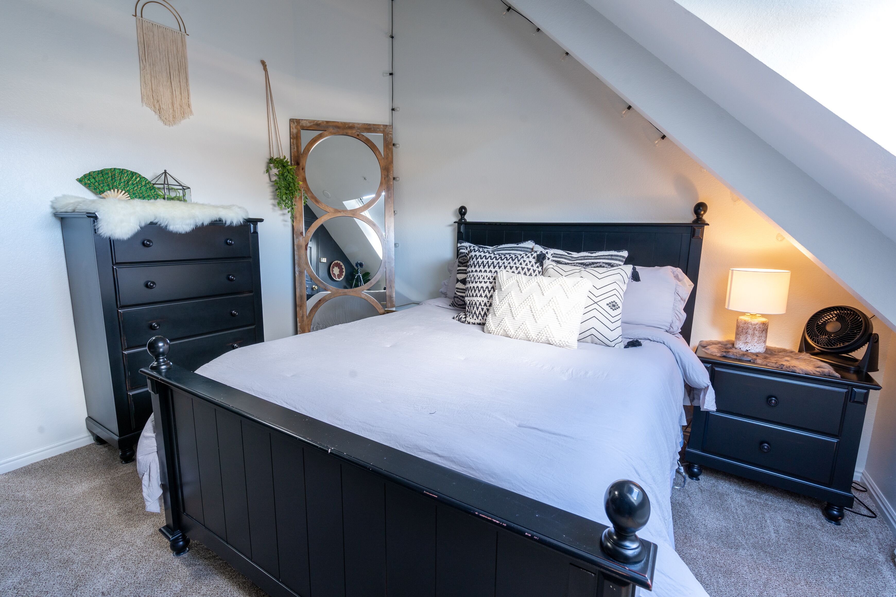 blue church lodge b | individually decorated, free wifi, bed sheets