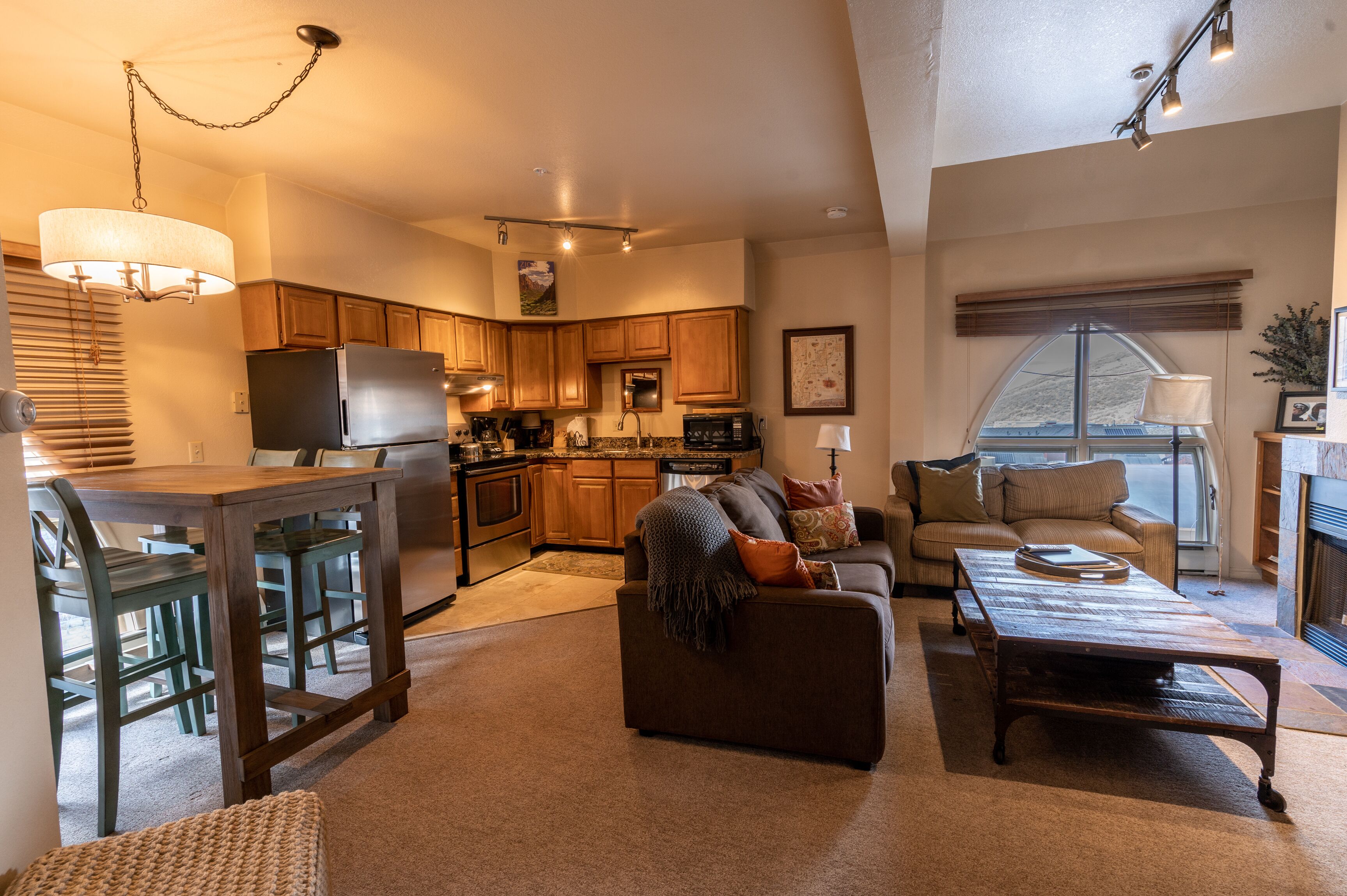 blue church lodge c | living area | 50-inch flat-screen tv with cable channels, tv, fireplace