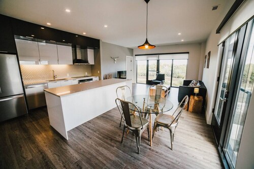 Winnipeg - LXTX 2 bedrooms