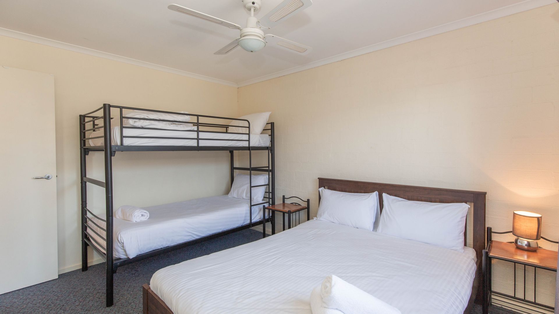 Silvertrees - 2/1 McLure Cir — image 9