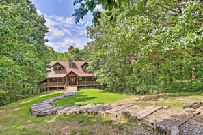 Exterior - Spacious & Secluded Cabin: 25 Mi to Bentonville! (Sulphur Springs)