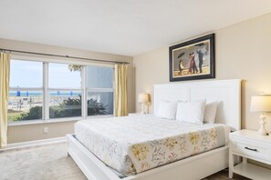 2 bedrooms, Internet, bed sheets - Sandpiper 103 - A Few Steps to Beach (St. Augustine)