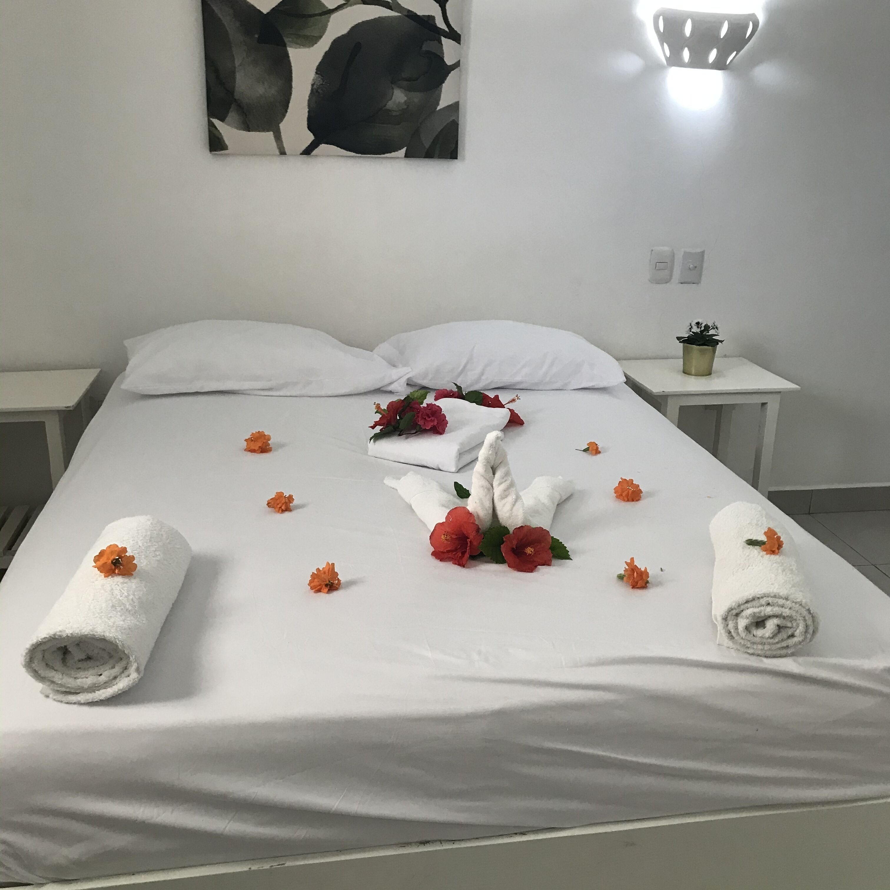 basic single room, 1 queen bed | 1 bedroom, individually furnished, blackout curtains, bed sheets