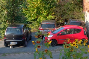Free self parking - The Old Farmhouse (Burgpreppach)