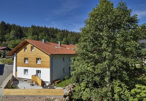 Fachada de la propiedad