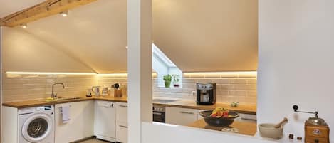 Senior Loft | Private kitchen | Full-size fridge, microwave, oven, stovetop