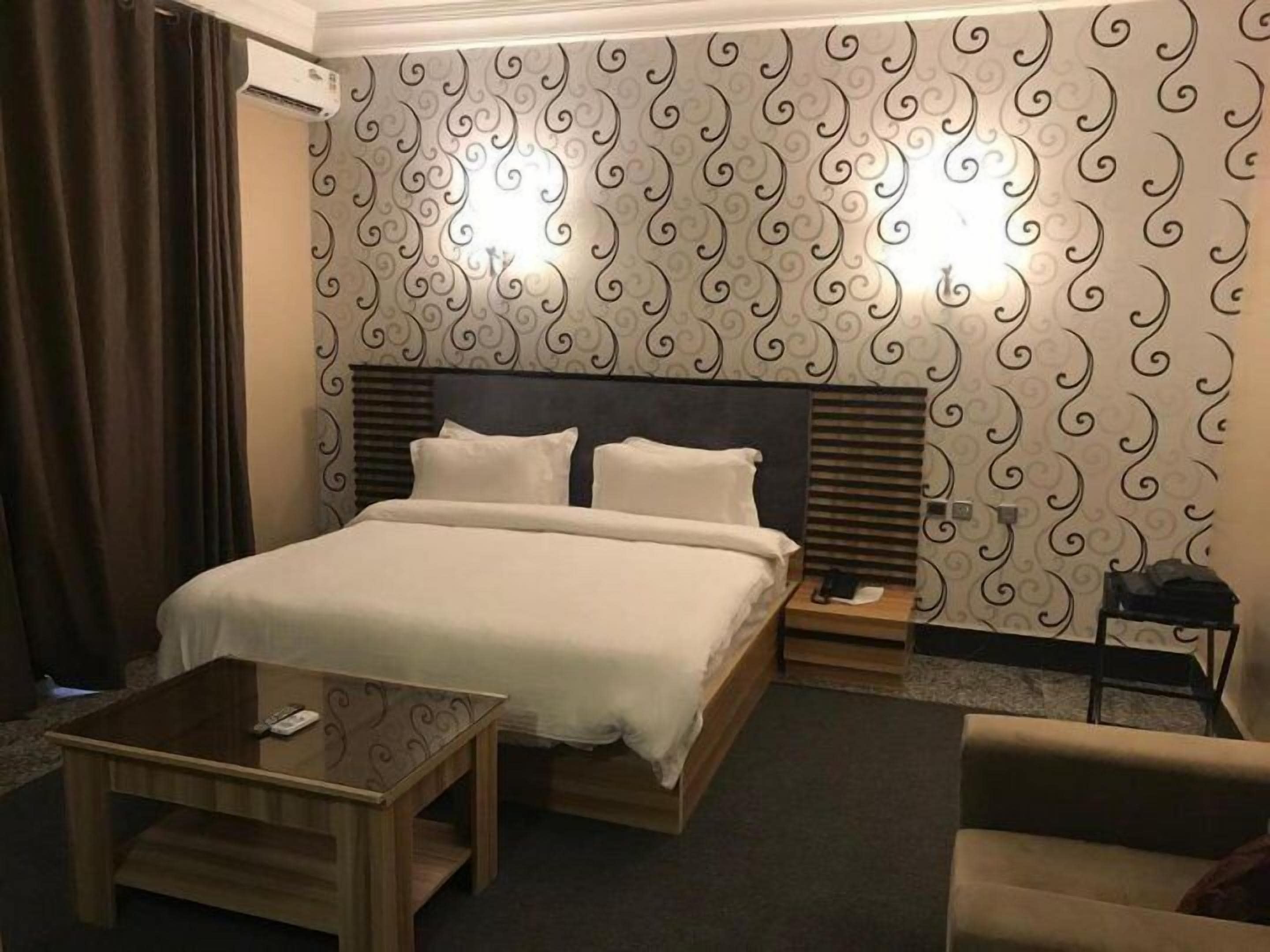 standard room | 1 bedroom, cots/infant beds, free wifi, bed sheets