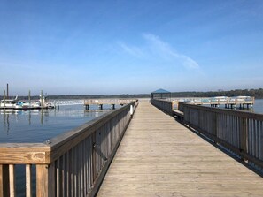 Unclassified image, 2 of 21, button