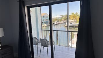 2 soverom, strykejern/-brett, reiseseng for barn og wi-fi (inkludert)