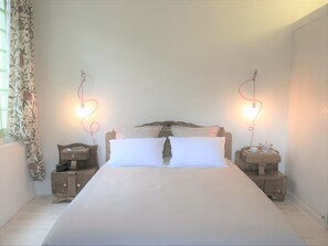3 chambres, fer et planche à repasser, Wi-Fi gratuit, draps fournis