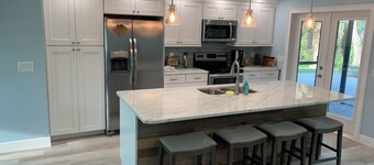 Waterfront Home, Fishing, Kayaking, Manatees, Water Access to Gulf