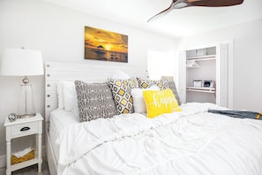 3 camere, una cassaforte in camera, una scrivania, ferro/asse da stiro