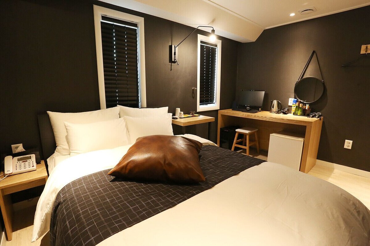 Standard Double Room, 1 Double Bed | Soundproofing, free WiFi