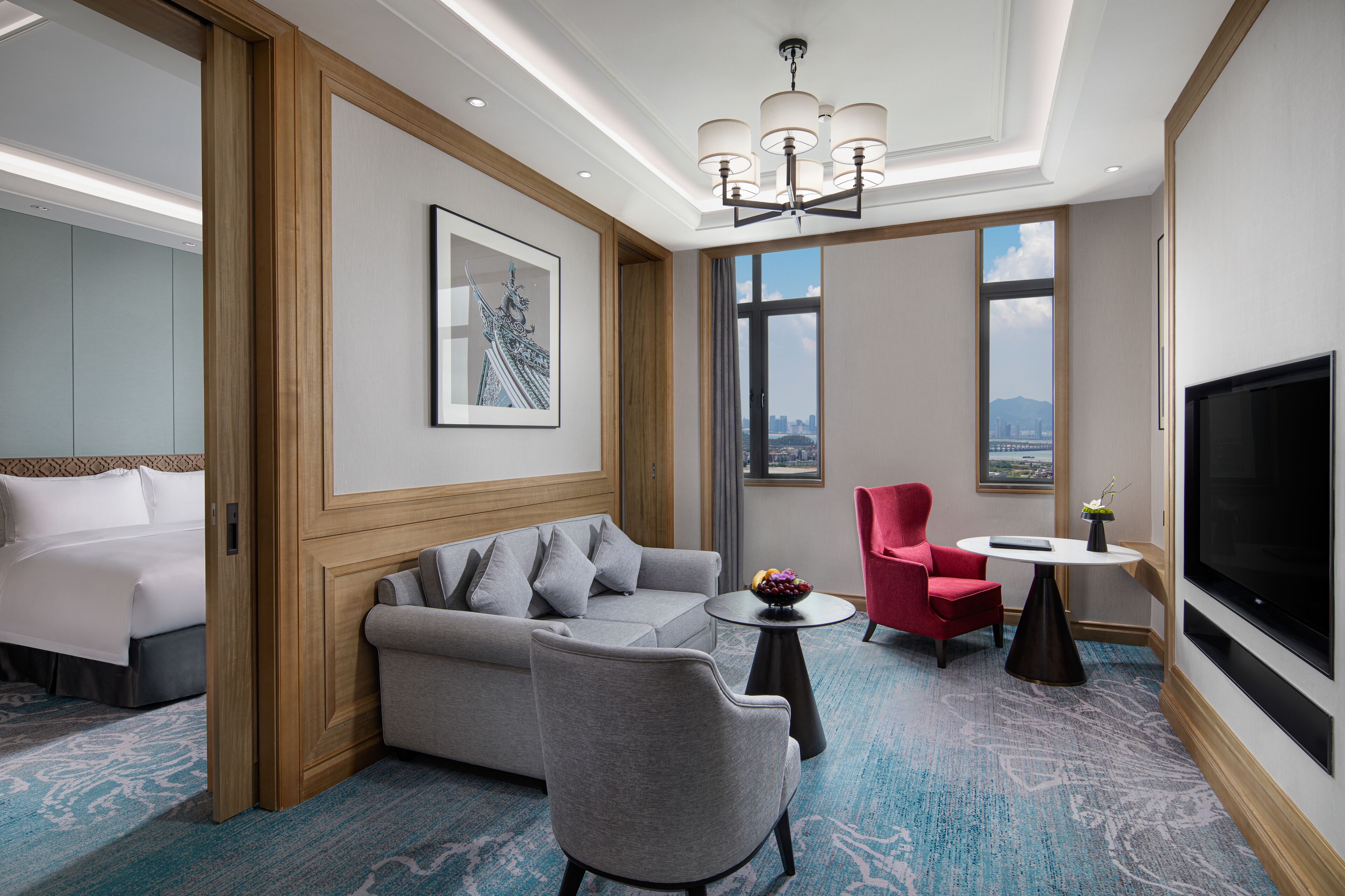 Dundyner, minibar, safe på rommet og skrivebord